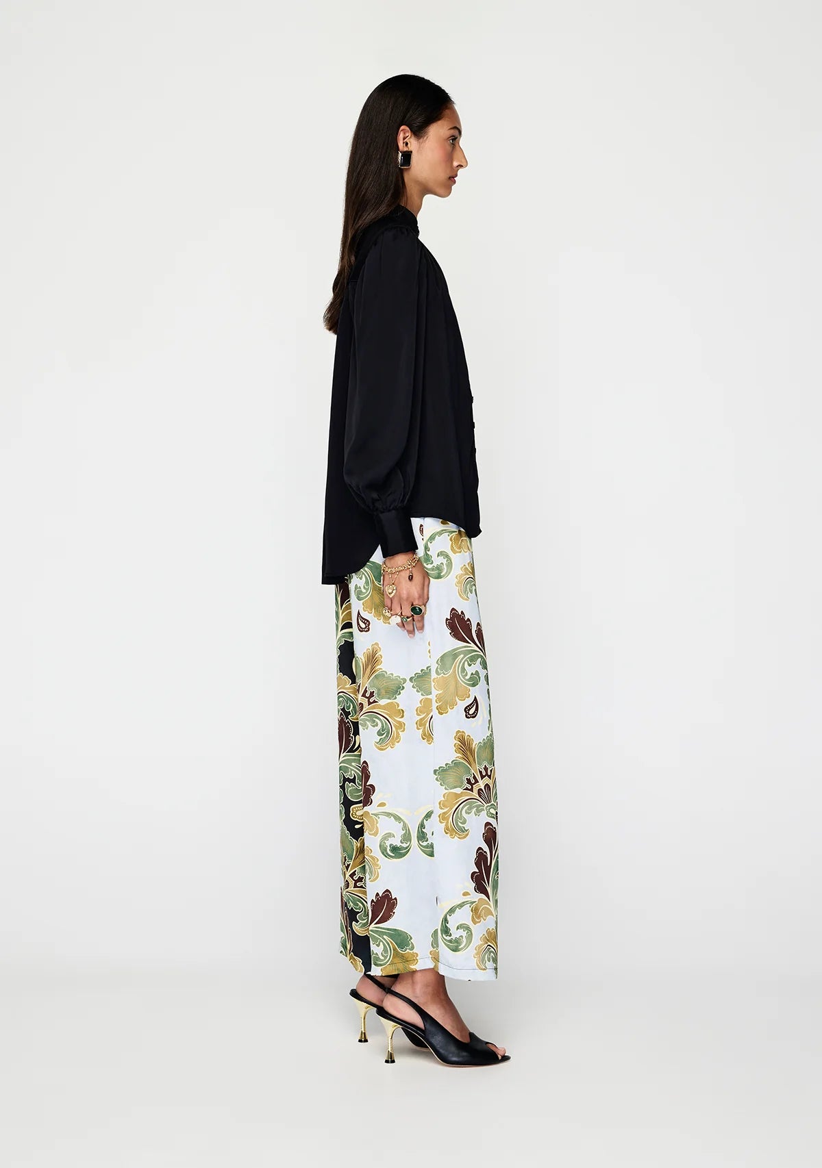Lune Blouse in Black - front view