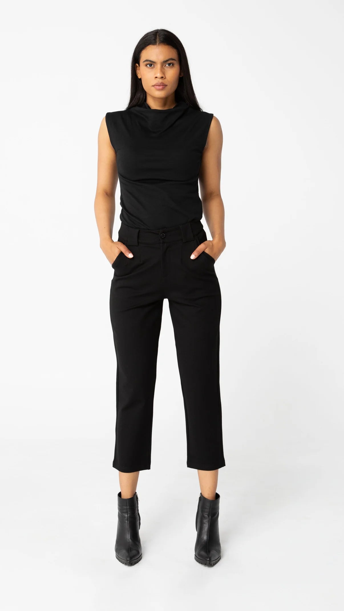 Ruby Cotton Air Top in Black